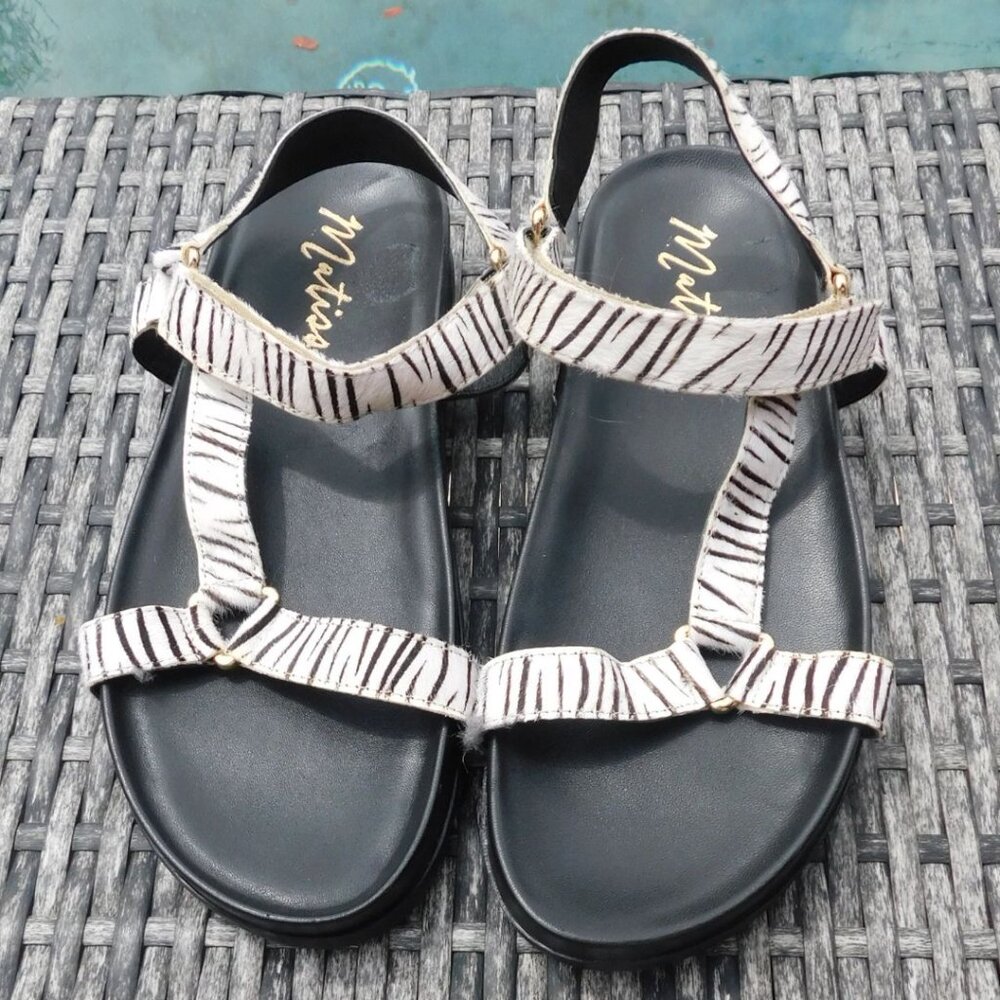Matisse Black and White Striped Sandals - Picture 2 of 5